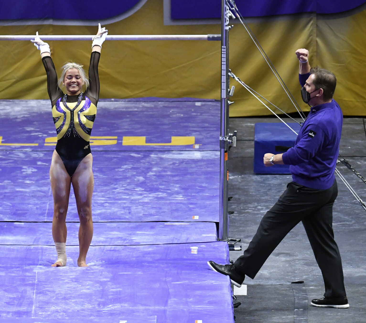 BR.lsugymnastics.010921 HS 890.JPG